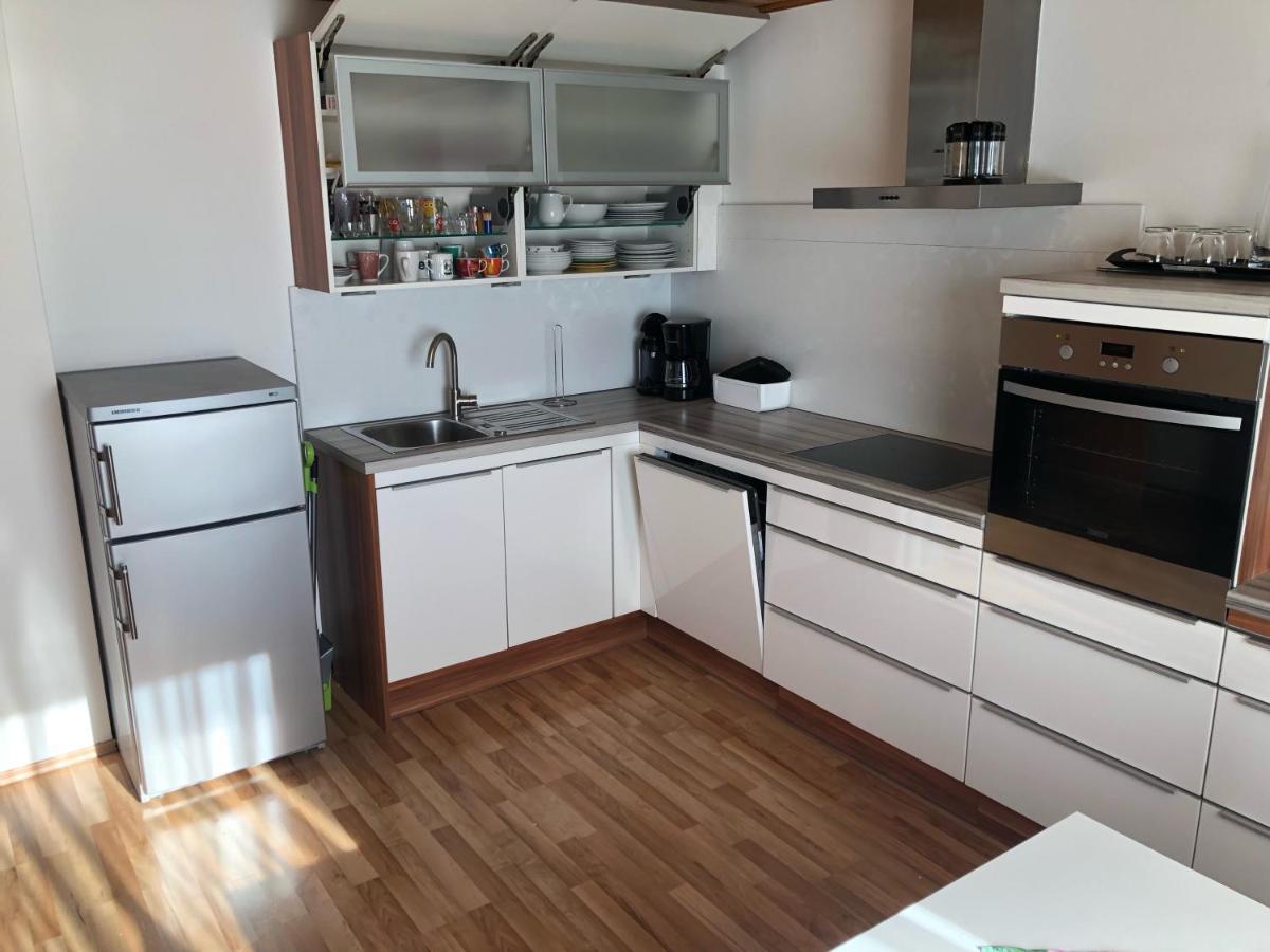 شقة Ferienhaus Rafaela Mit Privatstrand Ledenitzen المظهر الخارجي الصورة